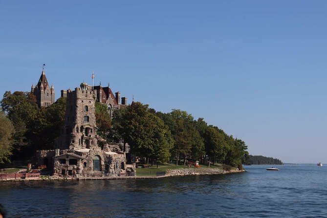 3 Day and 2 Night Tour: Toronto, 1000 Islands, and Niagara Falls - Hotel and group experience: what comfort and group size mean in practice