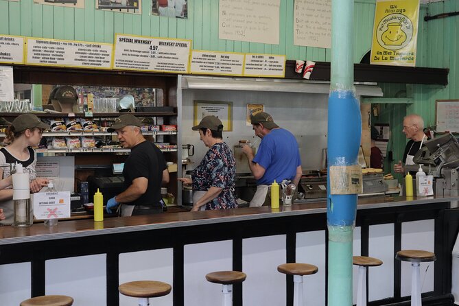 Beyond the Bagel: Montreal Jewish Food Walking Tour - Mile End Stop: Bagel Icons and a Classic Jewish Lunch Counter