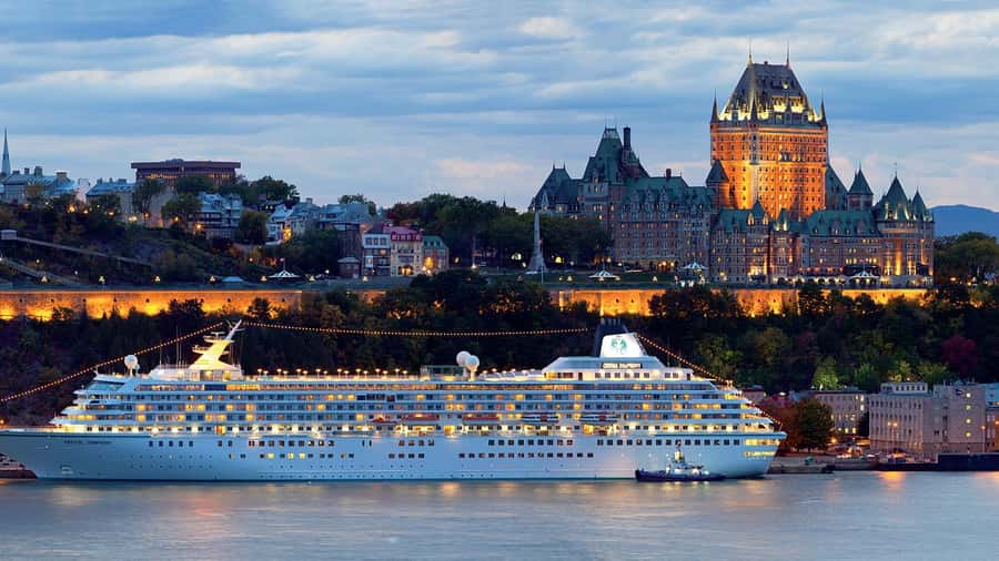 From Montreal: Full-Day Tour of Quebec City with Cruise - Old Quebec on a walking route: where the photos come from