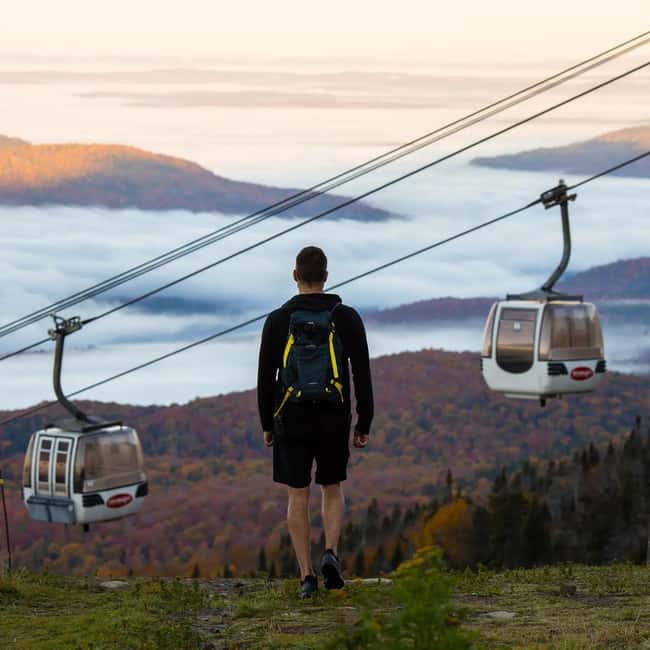 From Montréal: Mont-Tremblant 1-Day Tour - The Little Banff maple-viewing stop: quick scenery between mountains