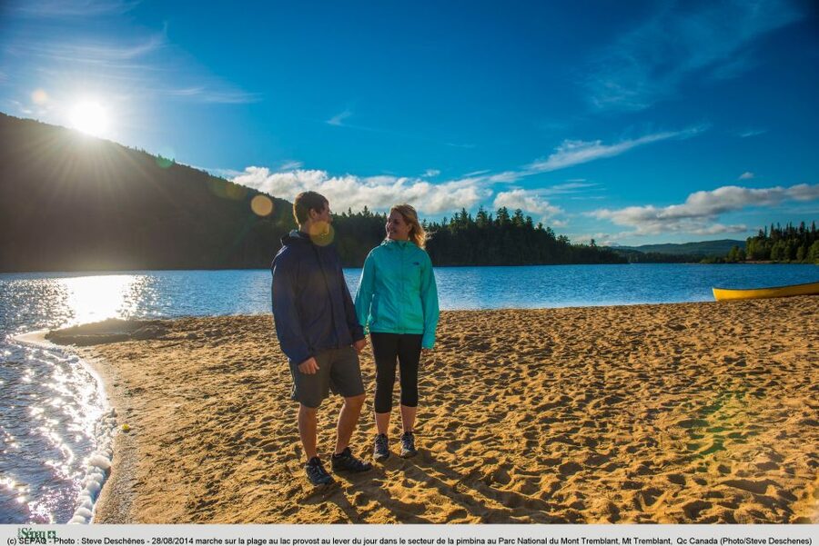 From Montreal: Mont-Tremblant National Park Hiking Day Trip - Choosing your trail: Mont-des-Cascades, L’envol, and Le Geai Bleu