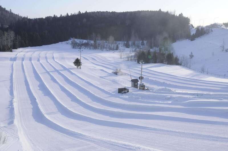 Mont-Tremblant: Snow Tubing with a Mechanical Lift - Entering Snow Adventures Laurentians at the Ax Hotel