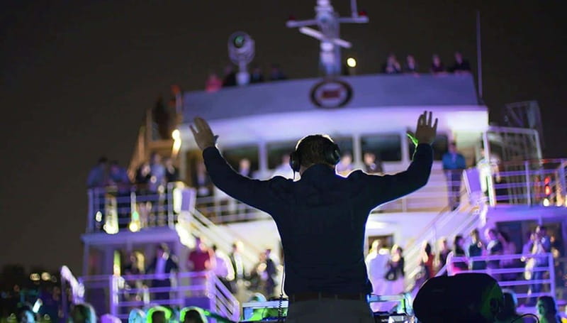 Montréal: 3 or 5-Course Dinner Cruise with DJ & Dancing - Key things I’d target before you book