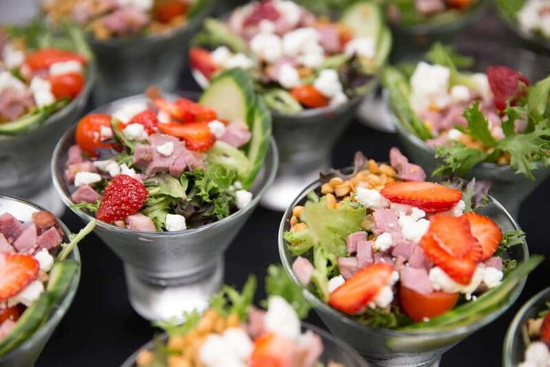 Montréal: 3 or 5-Course Dinner Cruise with DJ & Dancing - Service, Safety, and Onboard Rules You Should Know