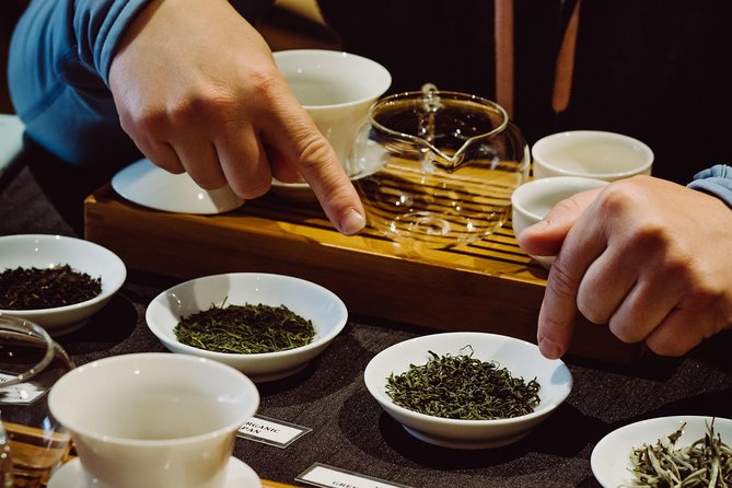Montreal Afternoon Tea Tour - How the tea lesson makes tastings easier (and more fun)