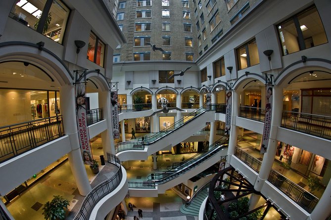 Montréal Downtown and Underground City Private Walking Tour - Promenades Cathédrale: Art in the Middle of Your Walk