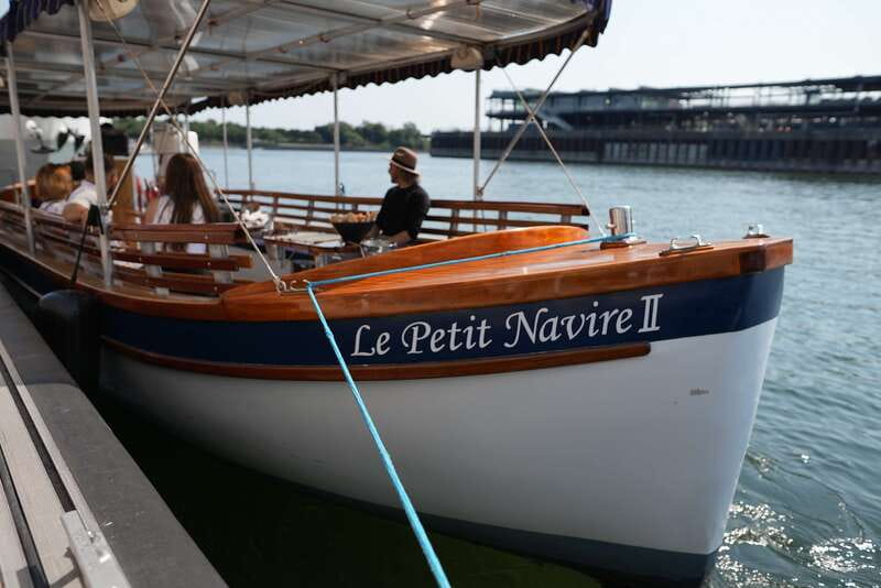 Montreal: Electric Boat Cruise with Onboard Drinks - Electric hush on the St. Lawrence: what makes this cruise feel special