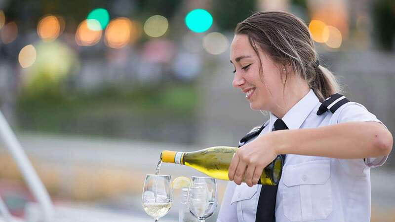 Montreal: Evening Cruise with DJ and Dance Floor - Boarding from Grand Quay: make this part painless