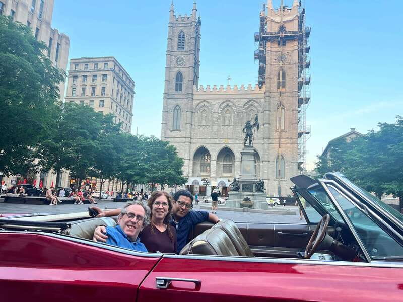 Montréal: Guided Tour in Vintage Convertible Cadillac - Montreal by vintage Cadillac: why this works
