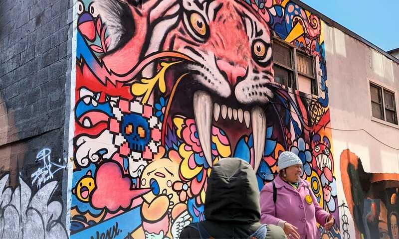 Montreal: Guided Walking Tour of Montreal's Murals - Meeting in Front of Maison du développement durable: Start With a Clear Plan