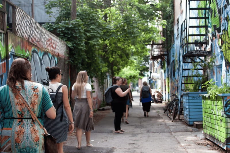 Montreal: Guided Walking Tour of Montreal's Murals - Guides in Action: Clear Explanations and Real Enthusiasm