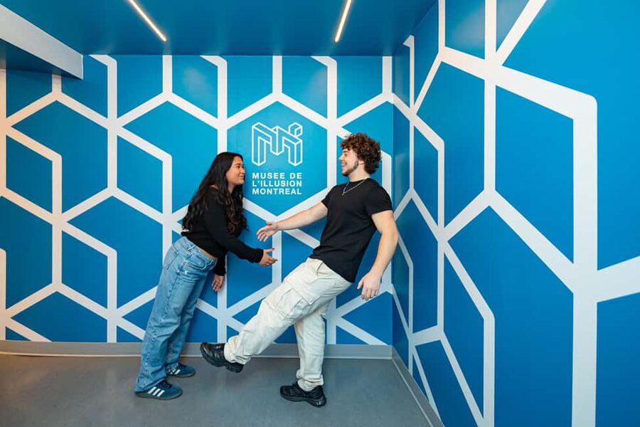 Montreal: Museum of Illusions Entry Ticket - Infinity Tunnel: The Photo Moment You’ll Want to Repeat