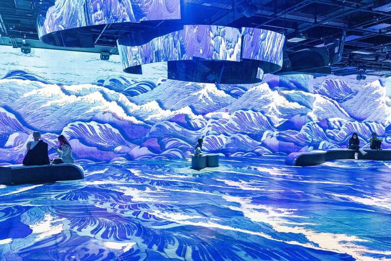 Montreal: OASIS Immersion Entry Ticket - Inside the Galleries: What Each Room Feels Like