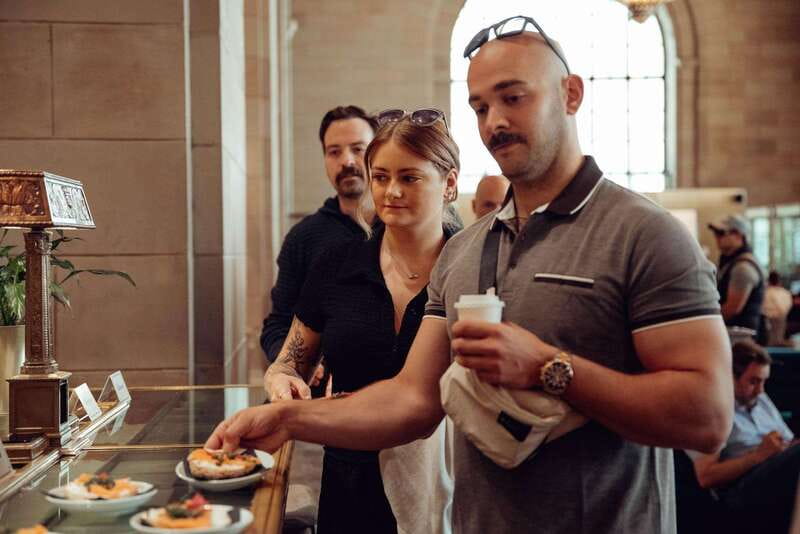 Montreal: Old Montreal Food and Drink Guided Walking Tour - Old Montreal Food Tour: why this format makes sense