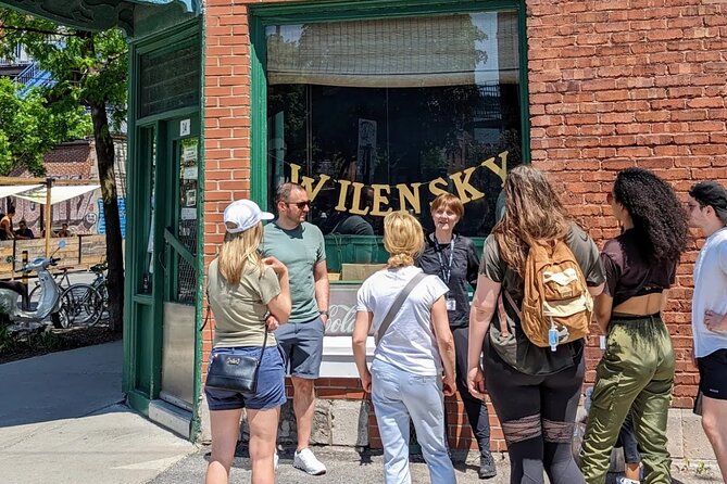 Montreal's Plateau Mont-Royal and Mile End Tour by MTL Detours - Your guide experience: why the tone stays upbeat