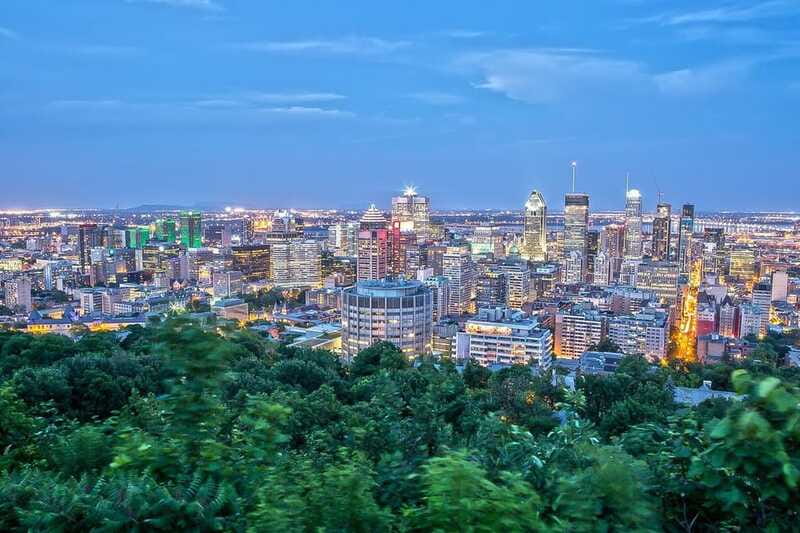Montreal: Small Group Night Tour with La Grande Roue Entry - Port of Montreal Tower: The 65-Meter Glass Pause