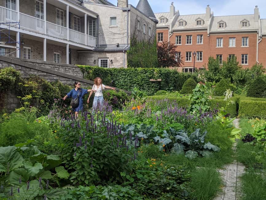 Montréal: The Original Old Montréal Walking Tour - Old Montréal in two hours: how this walk helps you get oriented