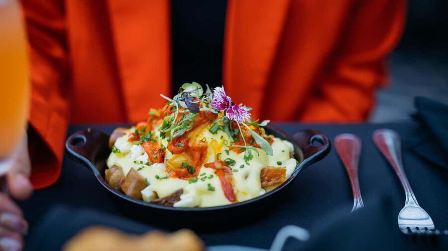 Montréal: Weekend River Brunch Cruise - The Food: Three courses, local ingredients, and real choice