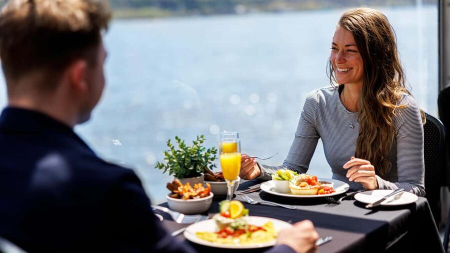 Montréal: Weekend River Brunch Cruise - Grand Quai to Brunch: Timing, tickets, and what’s on the table