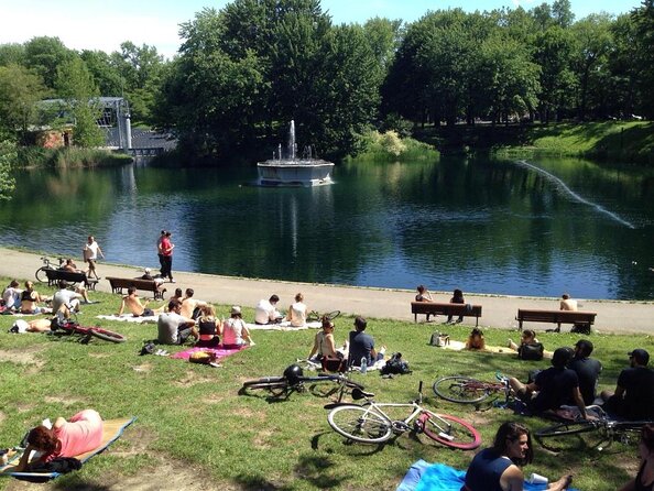 Non Touristy Pink Bike Tour by Spade & Palacio - Key highlights that make this tour worth your afternoon