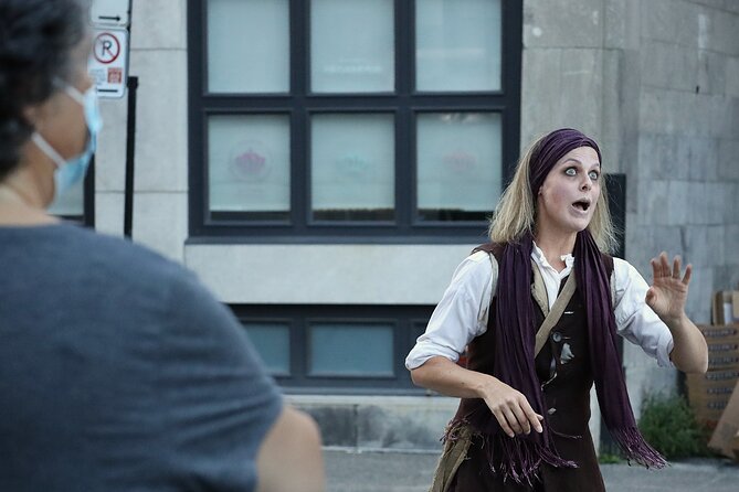 Old Montreal Ghost Walking Tour - What you should do (and not do) during the tour
