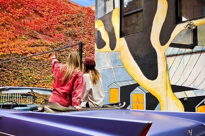 PRIVATE 3-hour COMPLETE tour of Montréal in convertible Cadillac - Price and Value for a Group of Up to Five