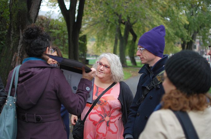 Rabbis, Writers and Radicals: Montreal Jewish History Walking Tour - Guide style is a big deal here (and you have choices)