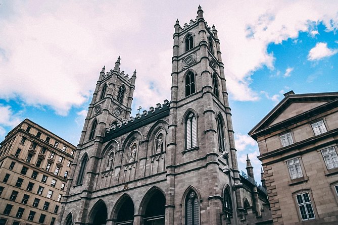 The Essential 101 Non-Touristy Walking Tour by Spade & Palacio - Underground City to Chinatown: The Practical Side of Winter-Friendly Montreal