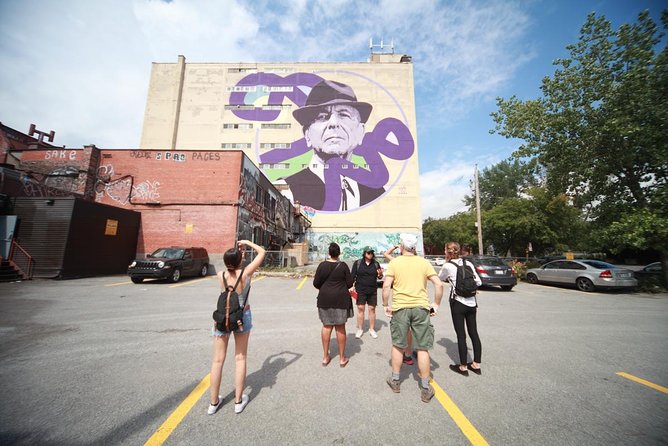 The Essential 101 Non-Touristy Walking Tour by Spade & Palacio - Guides, Group Size, and the Pace You’ll Actually Enjoy