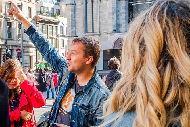 Walking tour of Old Montreal - 16/42 Tours - The best way to use this tour during your Montreal trip