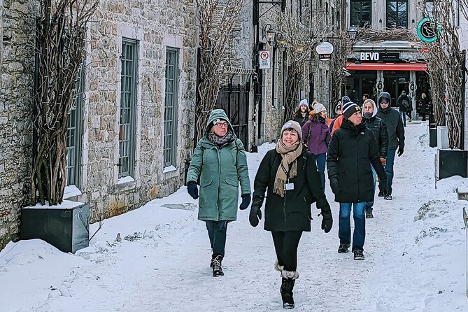 Winter Express: Old Montreal Highlights Walking Tour - Pace, Photo Stops, and Why You Should Bring Curiosity